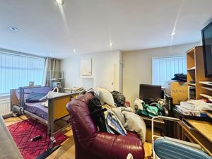 Bedroom- click for photo gallery